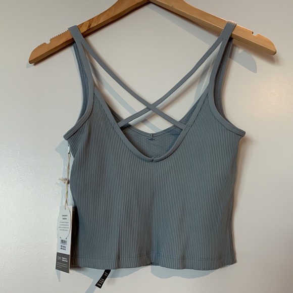 Vuori Rib Crop Tank NWT - Picture 4 of 6